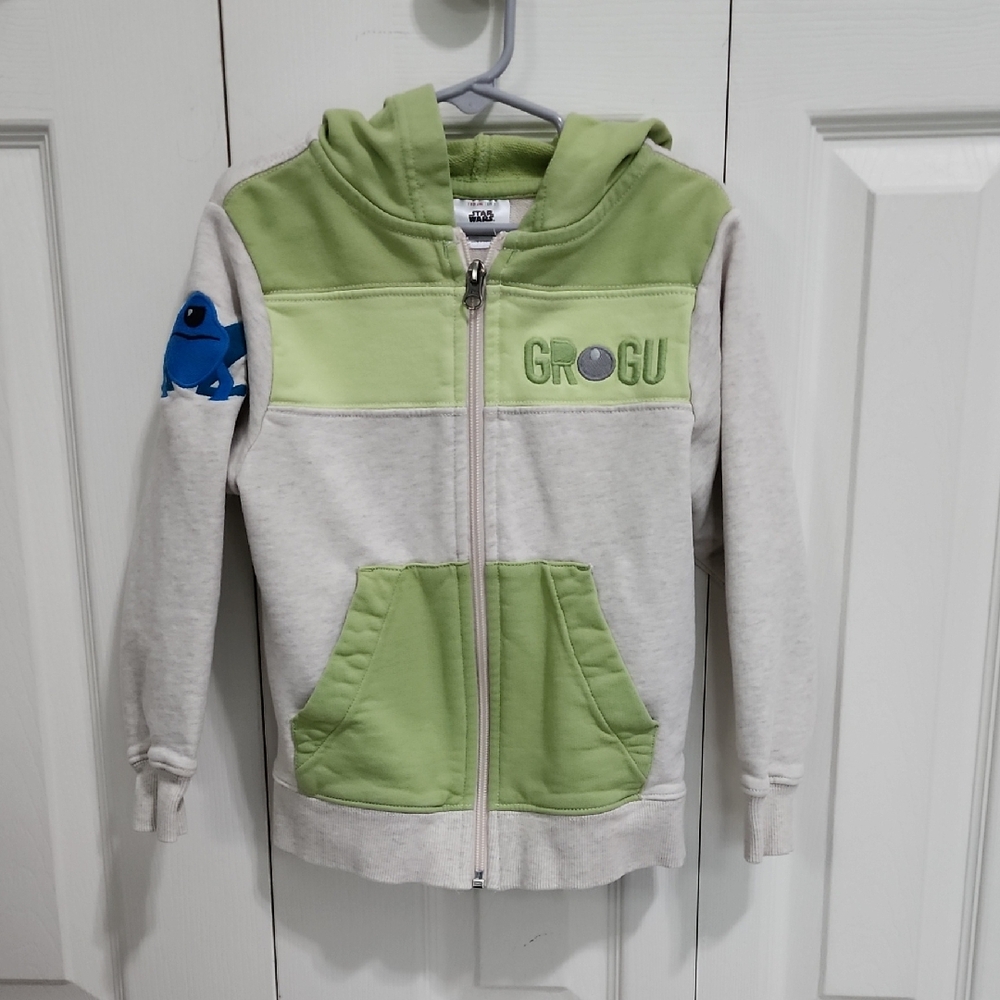 Star Wars Grogu Hoodie - Light Green and Cream